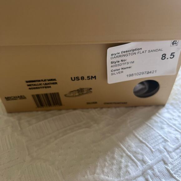 Michael Kors Darrington Flat Sandal Silver Sz 8.5M - Picture 4 of 6